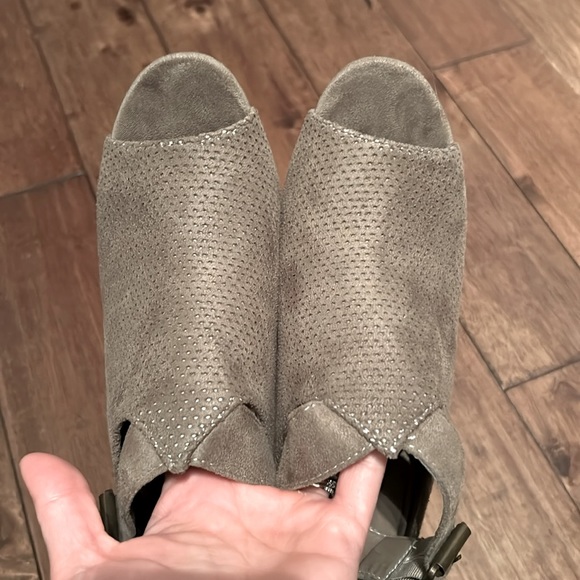 Heeled peep toe size 7 - Picture 4 of 6